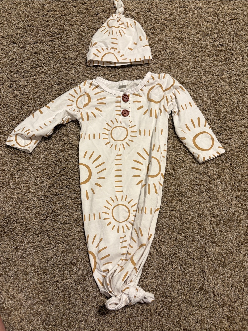 Baby Knotted Gown and Hat Set - Cream with Gold Sun Print